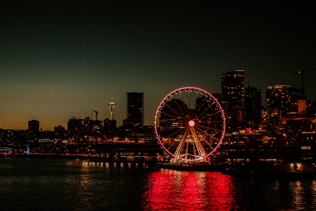 Seattle skyline in neon 